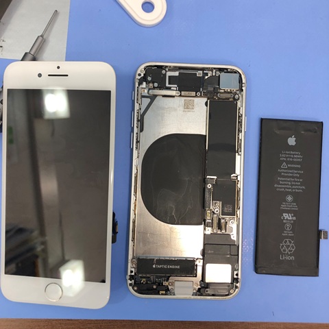 iPhone8 バッテリー交換